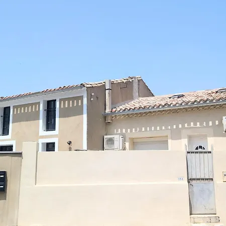 Terrasse & Jacuzzi, Rue Trivalle, Pied De La Cite De