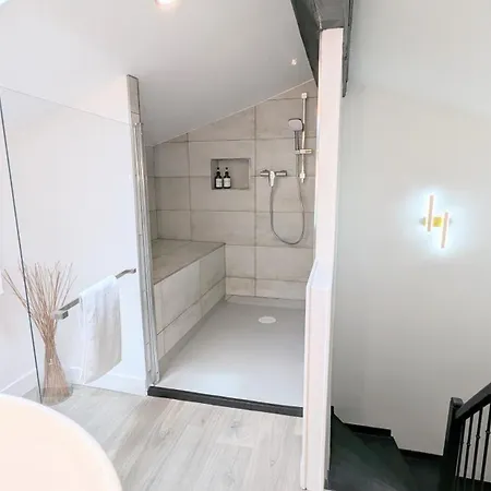 Apartman 151 - Terrasse & Jacuzzi, Rue Trivalle, Pied De La Cite De - Climatisation, Netflix, Fibre